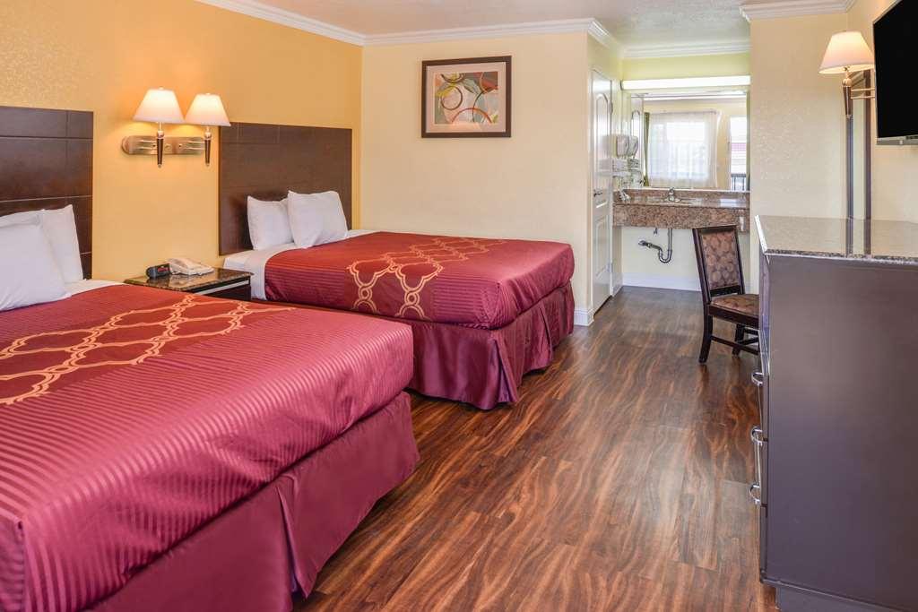 Americas Best Value Inn-Rialto Zimmer foto