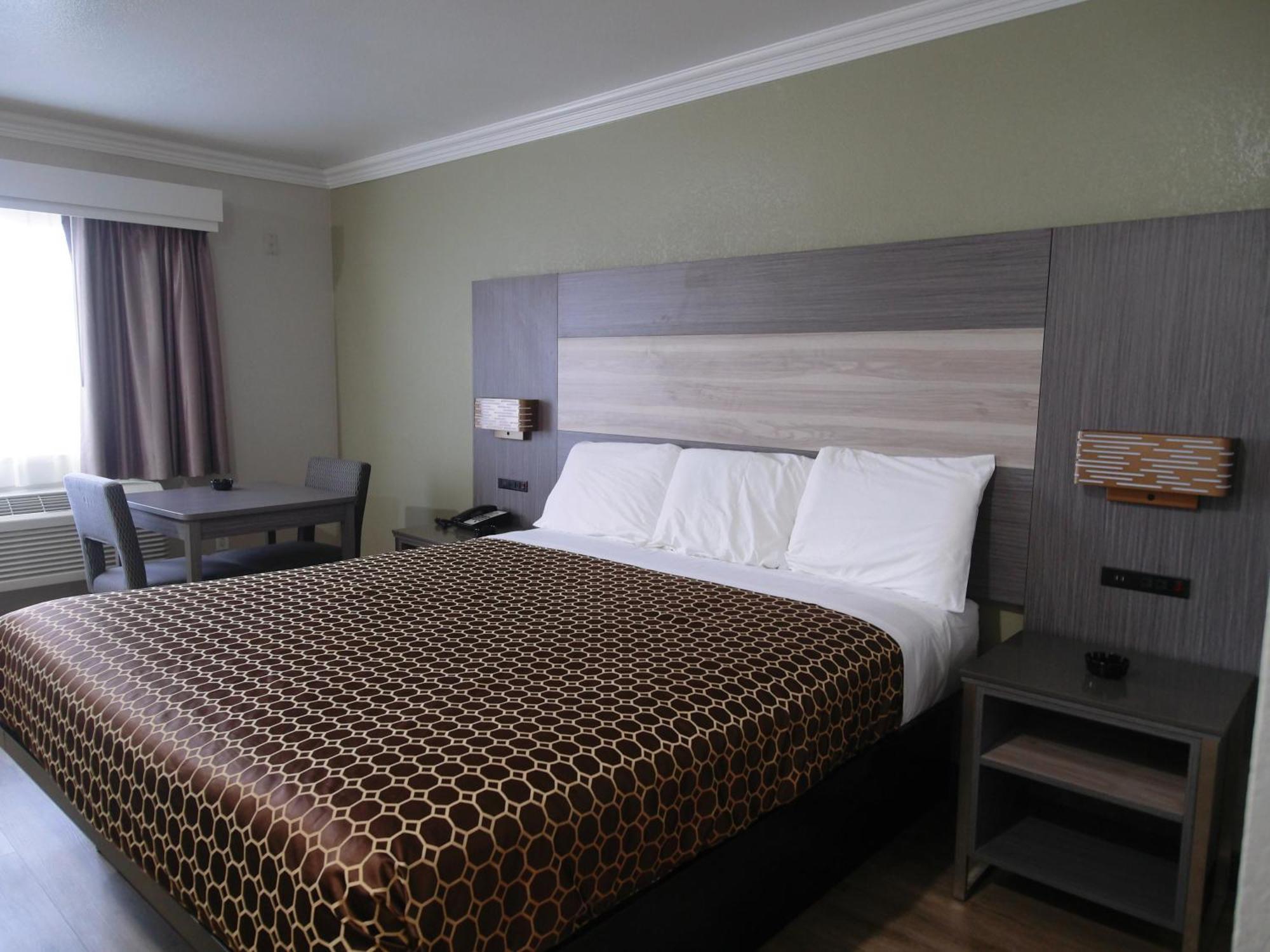 Americas Best Value Inn-Rialto Exterior foto