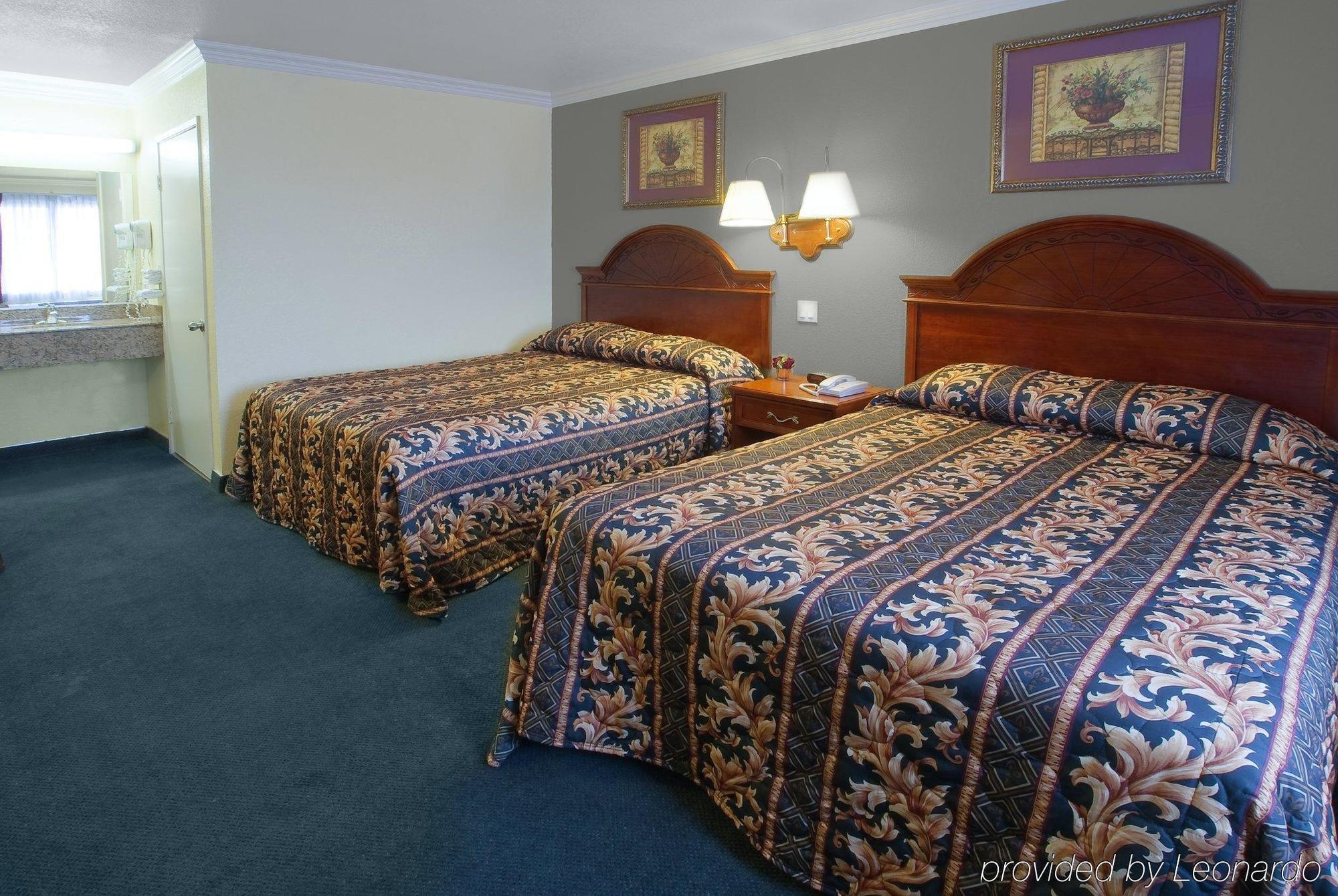 Americas Best Value Inn-Rialto Zimmer foto